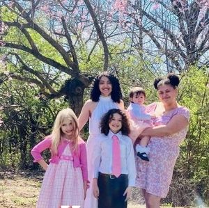 Meet your Posher, Eva